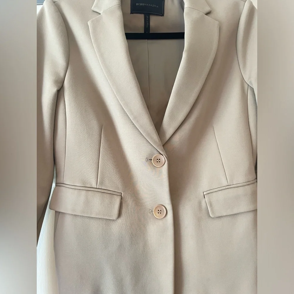 BCBG MaxAzria Tan Blazer - Picture 3 of 5